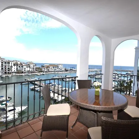 Marina Real 252 Apartment