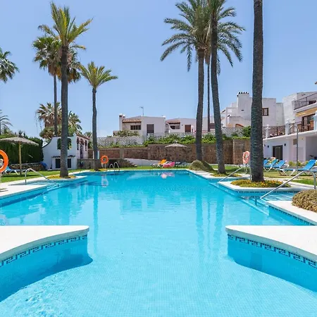 Apartamento Marina Real 252 *