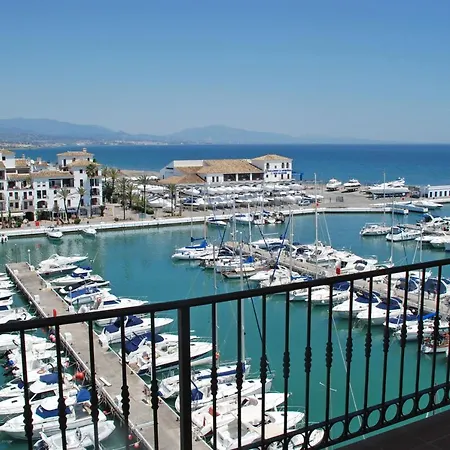 Marina Real 252