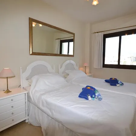 Marina Real 252